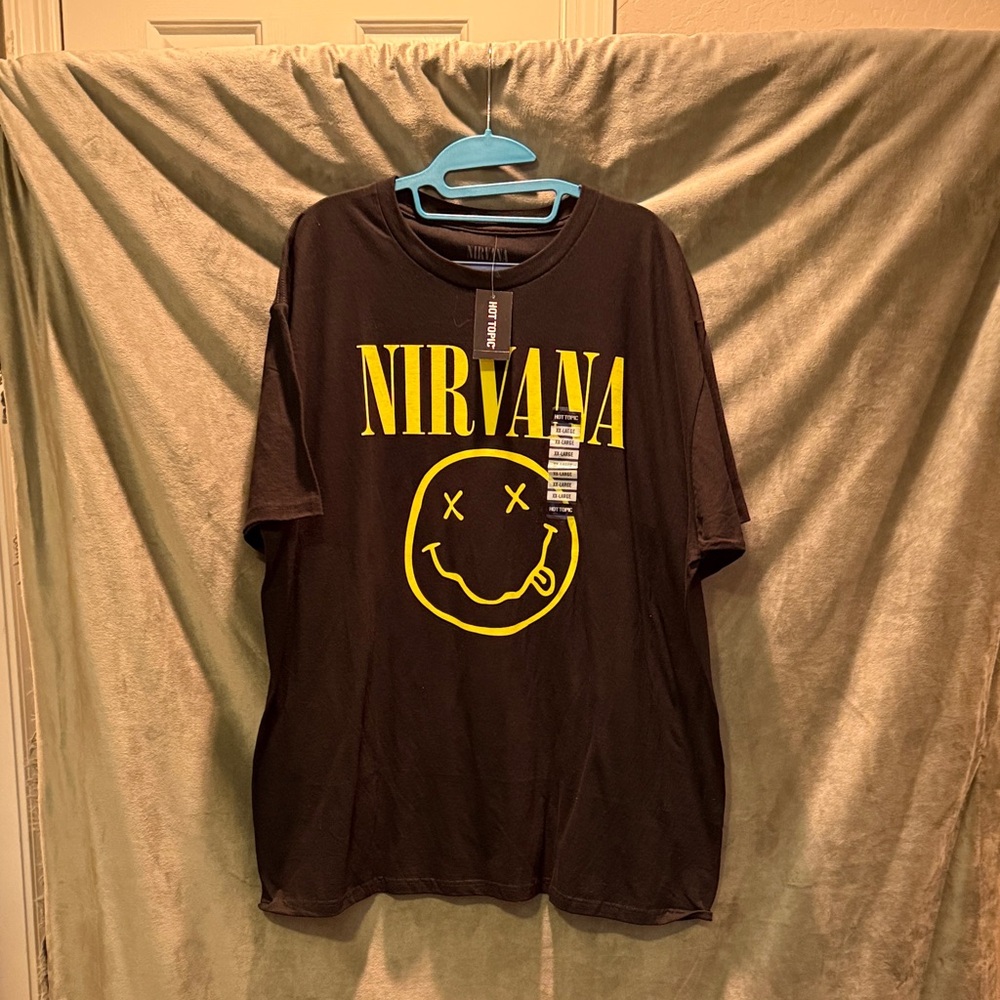 Hot Topic Nirvana Black and Yellow T-Shirt